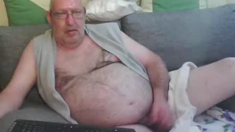 Hechizo online show from September 21, 2025, 3:13 pm