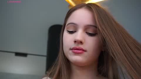 Snapshot of hecola chatting on November 2, 2025, 8:17 am Nika next stream 200pm GMT online show from November 2, 2025, 8:17 am