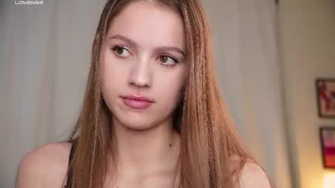 Snapshot of hecola chatting on July 22, 2026, 6:38 am Nika next stream 200pm GMT online show from July 22, 2026, 6:38 am