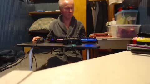 hedonista67 online show from December 31, 2024, 4:14 pm