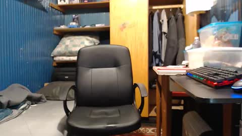 Snapshot of hedonista67 chatting on September 19, 2025, 5:02 pm hedonista67 online show from September 19, 2025, 5:02 pm