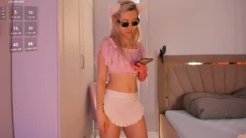 Call me Mia online show from April 26, 2026, 5:16 am