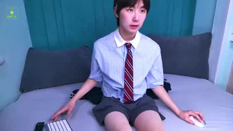 HEEJIN online show from March 18, 2026, 3:15 pm