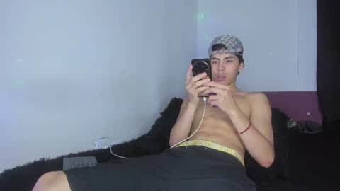 Snapshot of heellboy_ chatting on June 12, 2026, 10:19 pm heellboy_ online show from June 12, 2026, 10:19 pm
