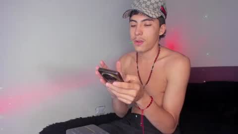Snapshot of heellboy_ chatting on July 13, 2026, 10:23 pm heellboy_ online show from July 13, 2026, 10:23 pm