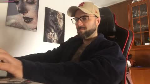 Snapshot of heels4funn chatting on November 13, 2025, 8:13 am Fran online show from November 13, 2025, 8:13 am