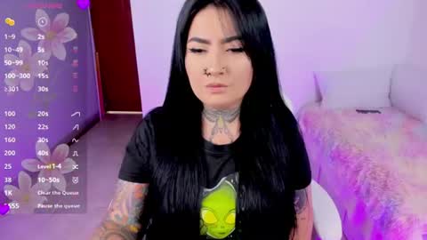 Snapshot of heey_kitty chatting on July 10, 2026, 5:59 pm IM EMY online show from July 10, 2026, 5:59 pm