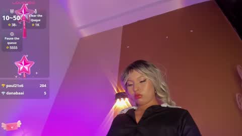 Snapshot of heicel_ chatting on December 13, 2024, 12:09 am Heicel online show from December 13, 2024, 12:09 am