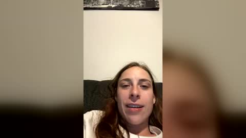 heidi_is_here_72 online show from June 17, 2026, 12:35 am