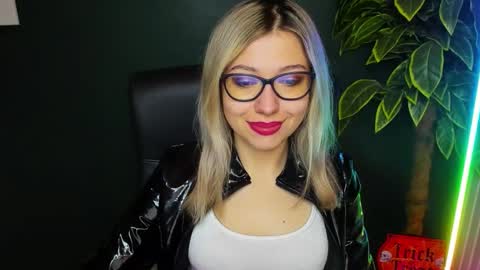 Heidi online show from November 12, 2025, 5:30 am