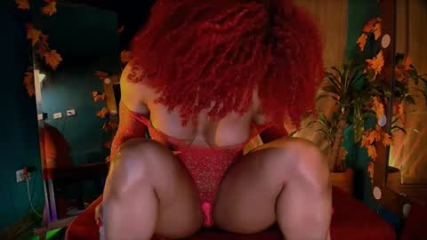 Snapshot of heidicox chatting on December 15, 2024, 3:45 am Heidi online show from December 15, 2024, 3:45 am