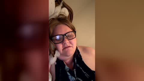 Snapshot of heidimackey2 chatting on June 11, 2026, 7:06 am heidimackey2 online show from June 11, 2026, 7:06 am
