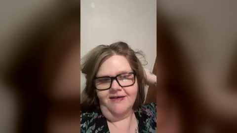 Snapshot of heidimackey2 chatting on August 7, 2026, 2:02 am heidimackey2 online show from August 7, 2026, 2:02 am