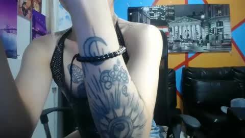 Snapshot of heidy_sumers chatting on February 22, 2025, 8:53 pm Heidy Sumers online show from February 22, 2025, 8:53 pm