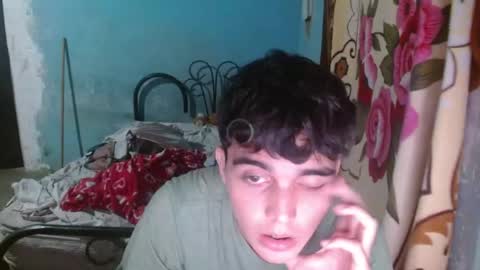Snapshot of heiker__ chatting on June 7, 2026, 3:43 am heiker__ online show from June 7, 2026, 3:43 am
