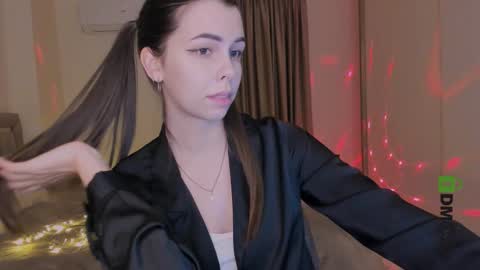 Snapshot of heileymeow chatting on March 10, 2025, 6:01 pm Heiley online show from March 10, 2025, 6:01 pm