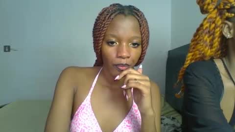 Snapshot of heilybunny chatting on May 28, 2026, 10:18 pm heilybunny online show from May 28, 2026, 10:18 pm