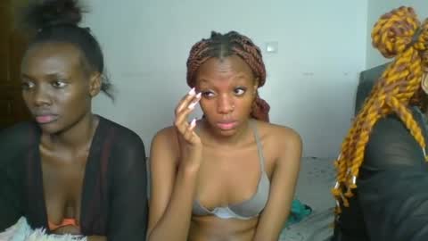 Snapshot of heilybunny chatting on May 30, 2026, 10:07 pm heilybunny online show from May 30, 2026, 10:07 pm