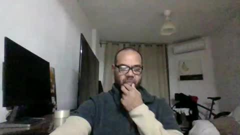 Snapshot of heistt chatting on November 15, 2025, 1:47 am Heist Stein online show from November 15, 2025, 1:47 am