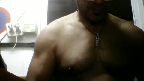 Snapshot of heistt chatting on June 22, 2026, 10:51 pm Heist Stein online show from June 22, 2026, 10:51 pm