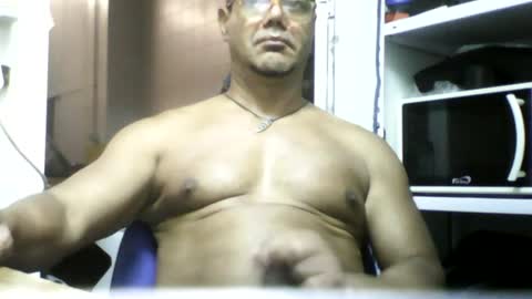 Snapshot of heistt chatting on July 31, 2026, 5:12 pm Heist Stein online show from July 31, 2026, 5:12 pm