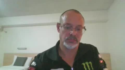 Snapshot of hel663261 chatting on February 20, 2025, 11:09 am hel663261 online show from February 20, 2025, 11:09 am