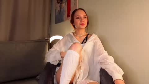 Snapshot of helemjohnson chatting on May 30, 2026, 9:06 am im Alis im new here dont be rude online show from May 30, 2026, 9:06 am