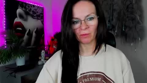 Helen online show from April 10, 2026, 3:06 pm