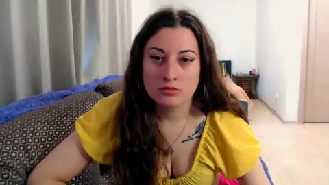 Snapshot of helen_adams_ chatting on May 14, 2026, 6:31 am helen_adams_ online show from May 14, 2026, 6:31 am