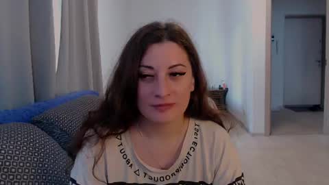helen_adams_ online show from July 28, 2026, 12:48 pm