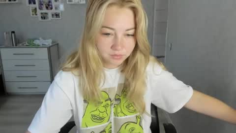Helen sven online show from June 30, 2026, 4:57 am