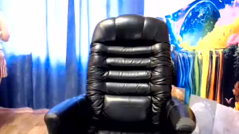 Snapshot of helen_bee chatting on July 27, 2026, 7:26 am Tanya online show from July 27, 2026, 7:26 am