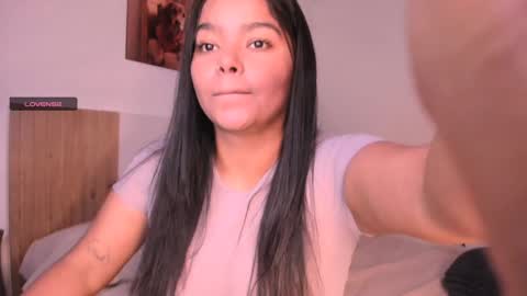 Snapshot of helen_miller chatting on December 12, 2024, 11:03 pm helen_miller online show from December 12, 2024, 11:03 pm