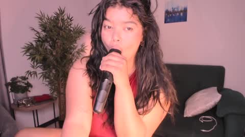 Snapshot of helen_miller chatting on December 30, 2024, 2:31 am helen_miller online show from December 30, 2024, 2:31 am