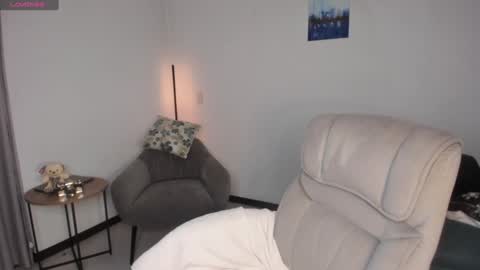 Snapshot of helen_miller chatting on January 23, 2025, 12:14 am helen_miller online show from January 23, 2025, 12:14 am