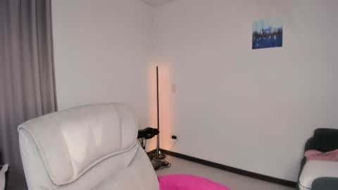 Snapshot of helen_miller chatting on January 29, 2025, 11:25 pm helen_miller online show from January 29, 2025, 11:25 pm