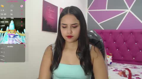 Snapshot of helen_russoo chatting on February 13, 2025, 5:44 pm Helen online show from February 13, 2025, 5:44 pm