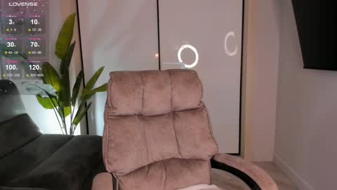 Snapshot of helena_lorente chatting on February 26, 2025, 4:14 pm Helen online show from February 26, 2025, 4:14 pm