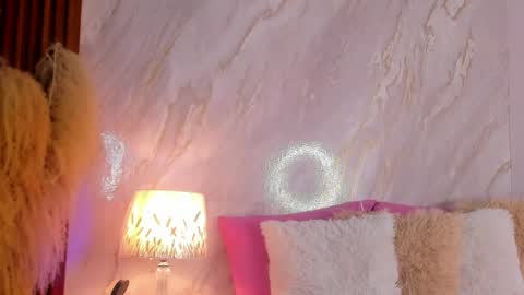 Helena Santos  online show from May 21, 2026, 6:26 pm