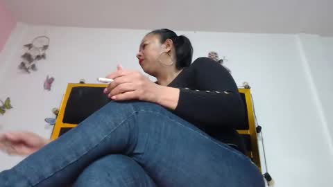 Snapshot of helenahotwet chatting on September 20, 2025, 12:50 pm helenahotwet online show from September 20, 2025, 12:50 pm