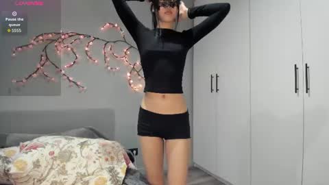 Hi I am Helen online show from July 23, 2026, 2:42 am