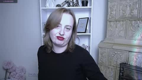 Snapshot of helenbrais chatting on October 22, 2025, 7:19 am Helen online show from October 22, 2025, 7:19 am