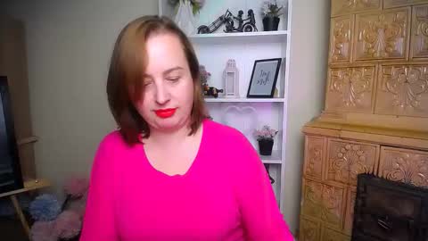 Snapshot of helenbrais chatting on November 25, 2025, 8:03 am Helen online show from November 25, 2025, 8:03 am