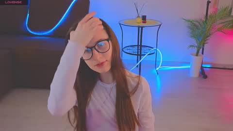 Snapshot of helenmann_ chatting on March 5, 2025, 1:50 pm online show from March 5, 2025, 1:50 pm