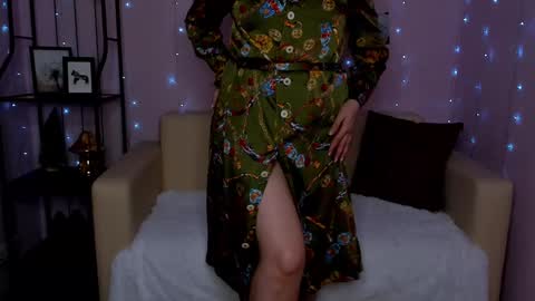 Snapshot of helens_lov chatting on January 11, 2025, 1:59 am Helen online show from January 11, 2025, 1:59 am