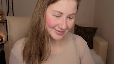 Snapshot of helens_lov chatting on November 3, 2025, 2:02 am Helen online show from November 3, 2025, 2:02 am