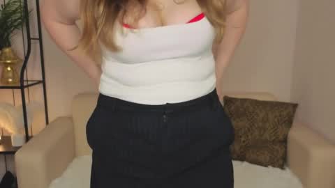 Helen online show from May 28, 2026, 1:14 am