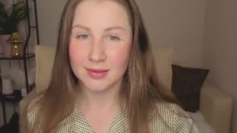 Helen online show from June 12, 2026, 2:43 am