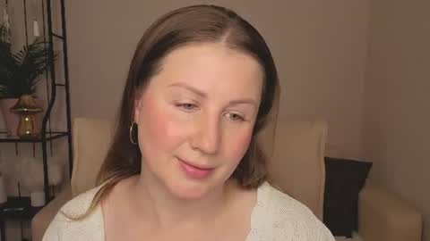 Helen online show from June 17, 2026, 2:25 am