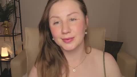 Helen online show from June 19, 2026, 2:27 am